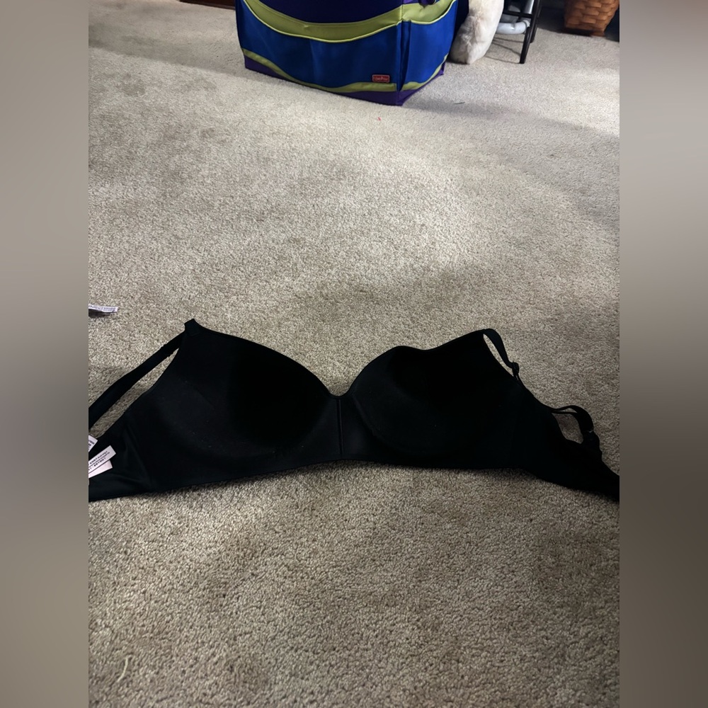 Victoria Secret wear everywhere lightly lined bra